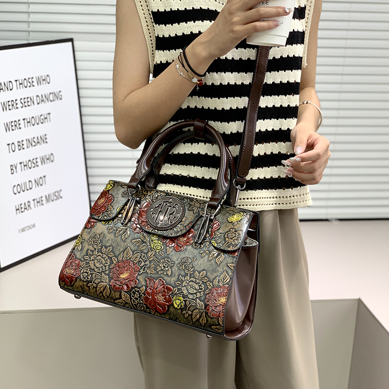 Luxury Bags Vegan - Kadınlar için Vintage Çiçek Kabartmalı Tote