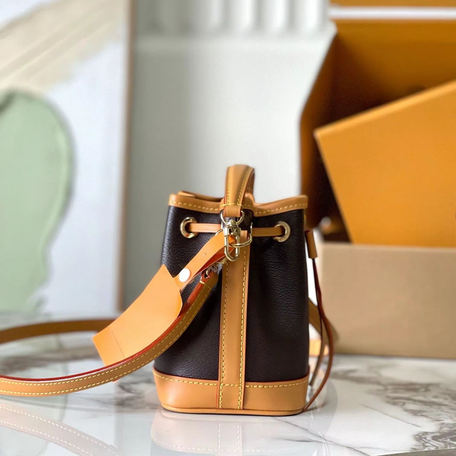 Monogram Kanvas Mini Kova Çant - Tote Bag Leather Monogram incelemesi ve fiyatı