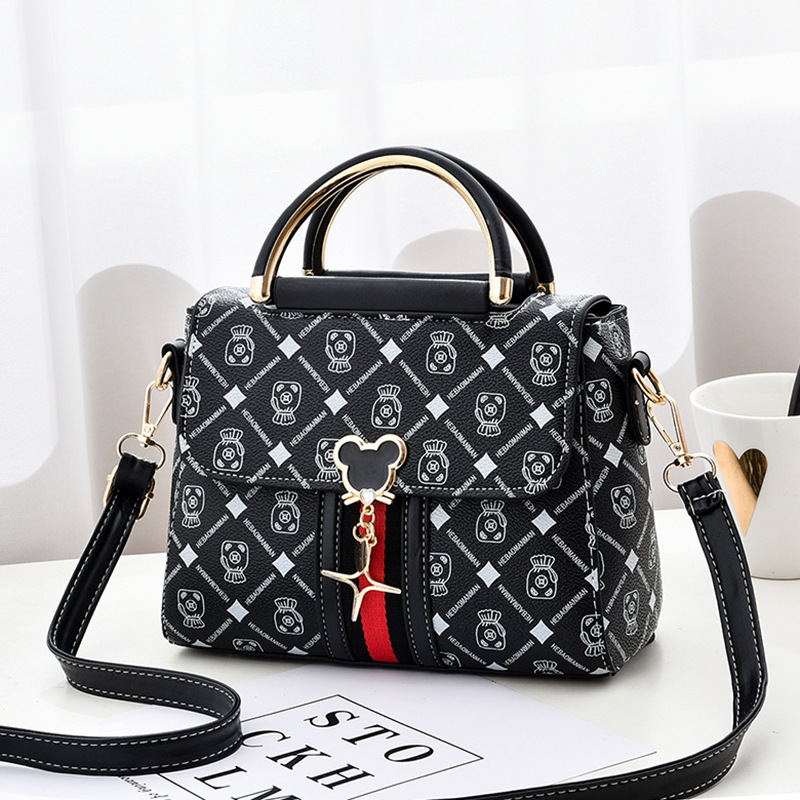 Yeni Omuz Çantası Kadın Çantas - Tote Bag Leather Monogram incelemesi ve fiyatı